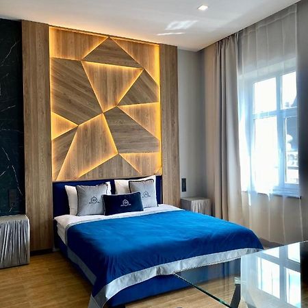 Central Family Boutique Apartments 2 Λβιβ Εξωτερικό φωτογραφία