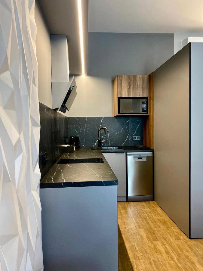 Central Family Boutique Apartments 2 Λβιβ Εξωτερικό φωτογραφία