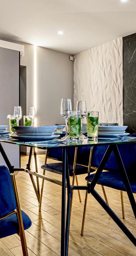 Central Family Boutique Apartments 2 Λβιβ Εξωτερικό φωτογραφία