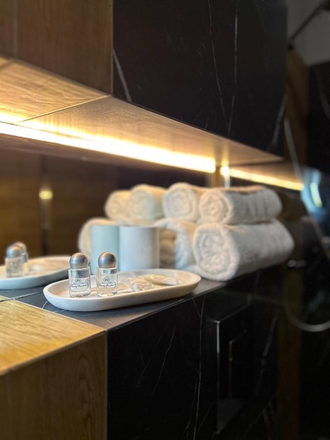 Central Family Boutique Apartments 2 Λβιβ Εξωτερικό φωτογραφία
