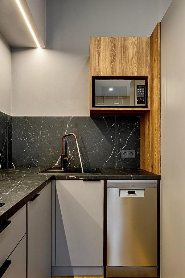 Central Family Boutique Apartments 2 Λβιβ Εξωτερικό φωτογραφία
