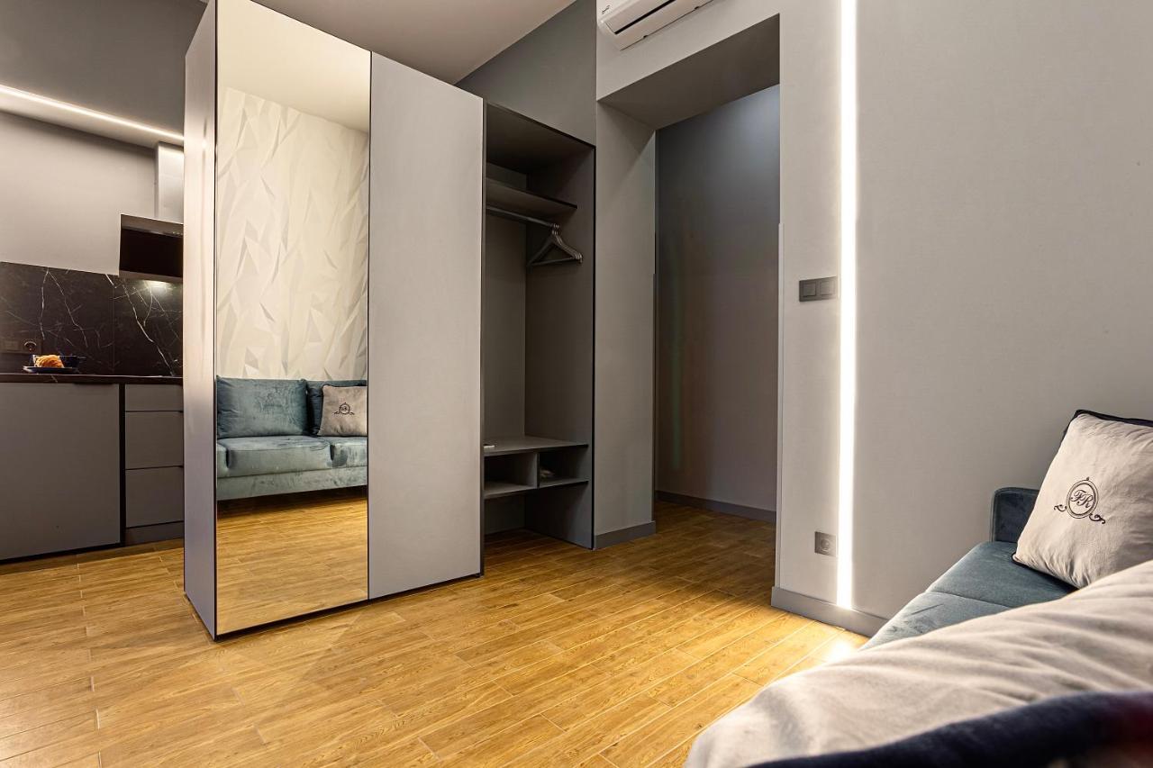 Central Family Boutique Apartments 2 Λβιβ Εξωτερικό φωτογραφία